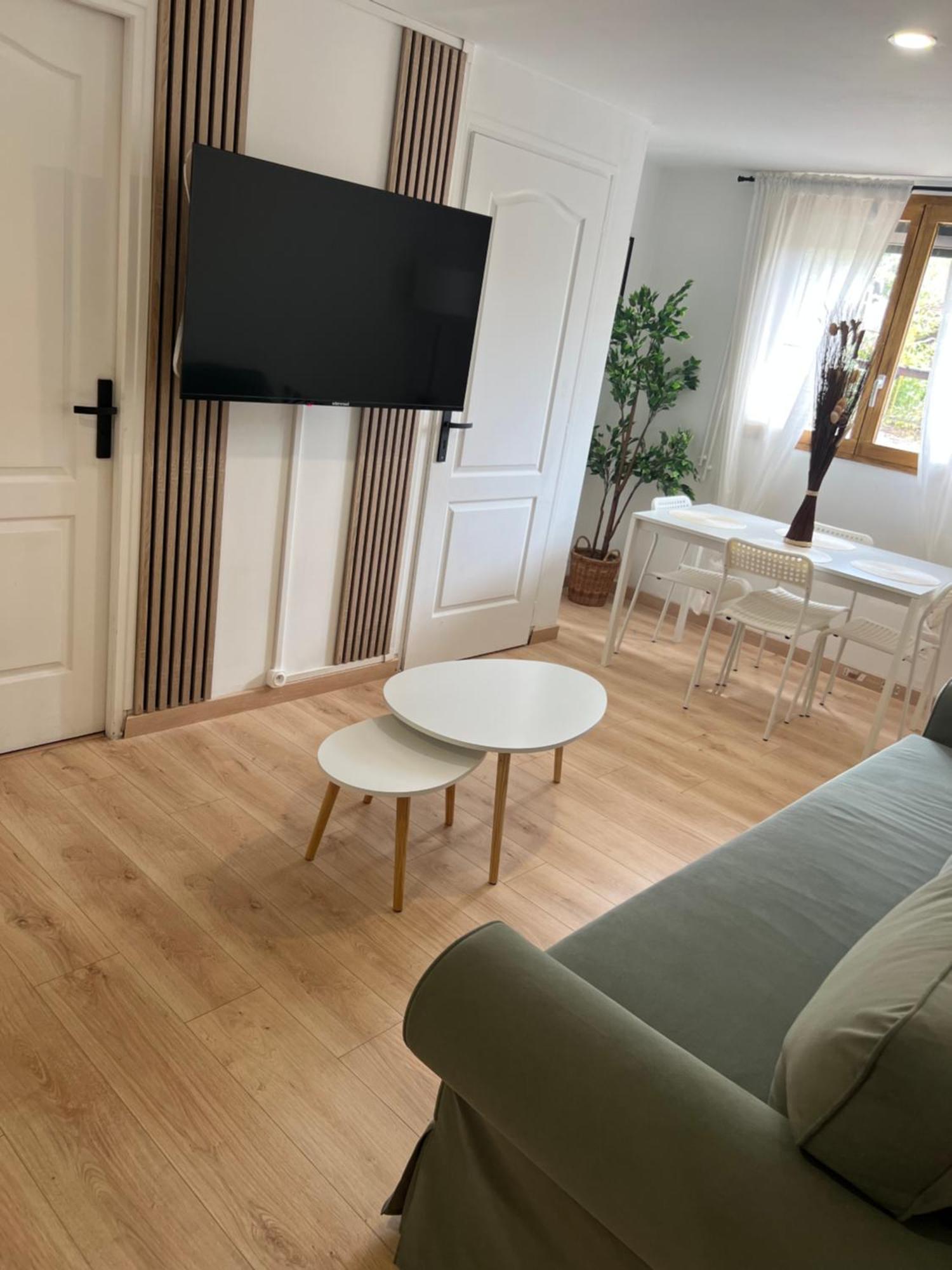 Appartement Pres De Paris, Disney & Cdg Tremblay-en-France 외부 사진